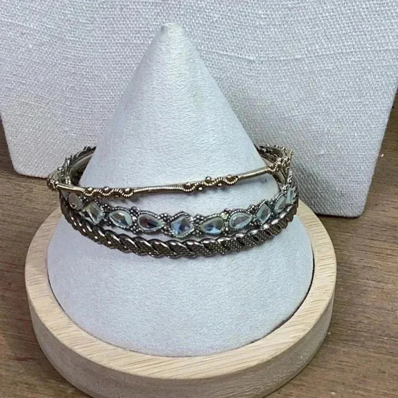 Gold Bangle Set - Various Styles and One with Rhinestones. - Vintage - Picture 3 of 5